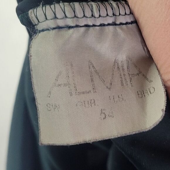 Dark Green Almia Velvet Sleeveless Top - Picture 7 of 10